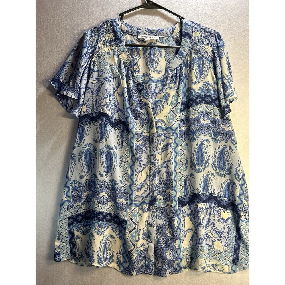 ROSE+OLIVE Blue/White Paisley V-Neck Smocked Flutter Short Sleeve Blouse 1X